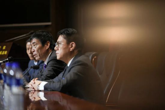 官方公告如下官宣|比埃拉正式离队在为我们出战265场比赛并打进75球之后，比埃拉决定结束与我们的合约并离队俱乐部感谢他在队期间的所有付出，并祝他在未来的职业生涯中好运